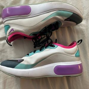 Women’s Nike Air Max